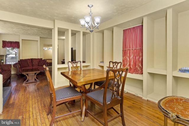 697 S OLDEN AVE, Trenton, NJ 08629