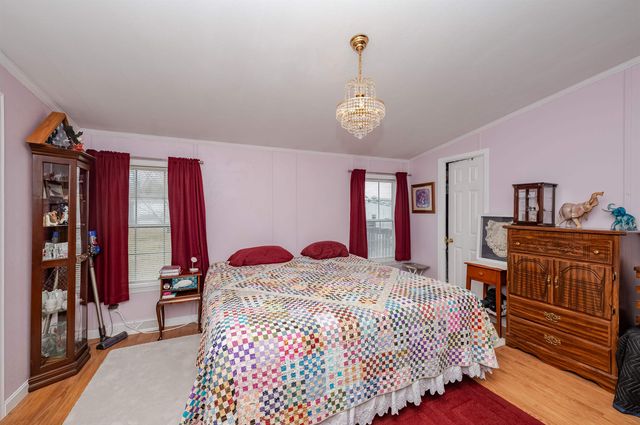 11 Falkland Lane, Rochester, NH 03867