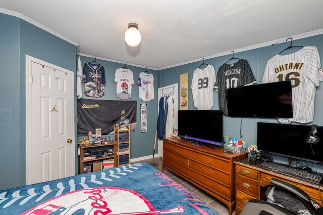 11 Falkland Lane, Rochester, NH 03867