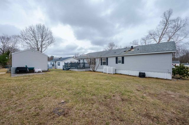 11 Falkland Lane, Rochester, NH 03867