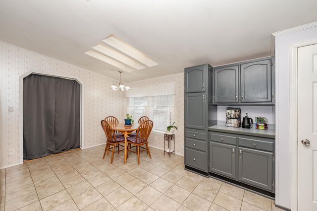 11 Falkland Lane, Rochester, NH 03867