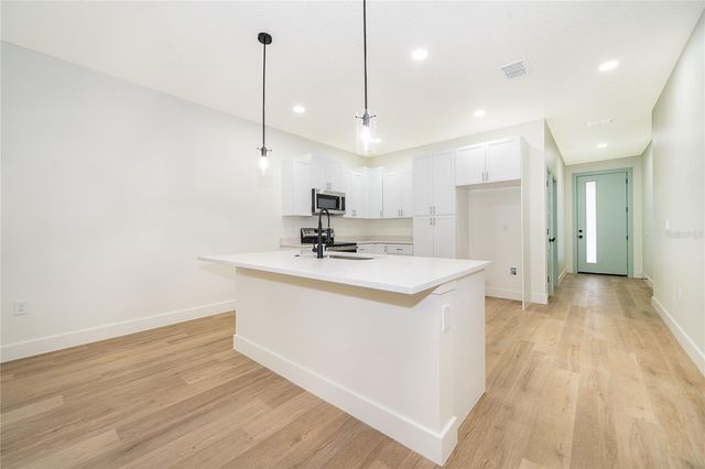 1240 VOTAW, Apopka, FL 32703