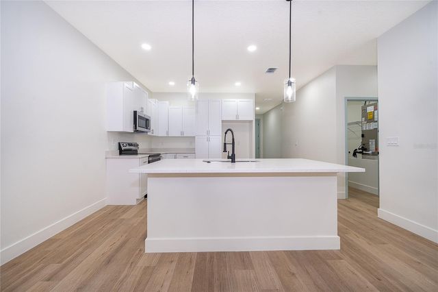 1240 VOTAW, Apopka, FL 32703