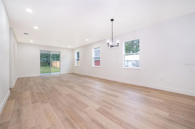 1240 VOTAW, Apopka, FL 32703