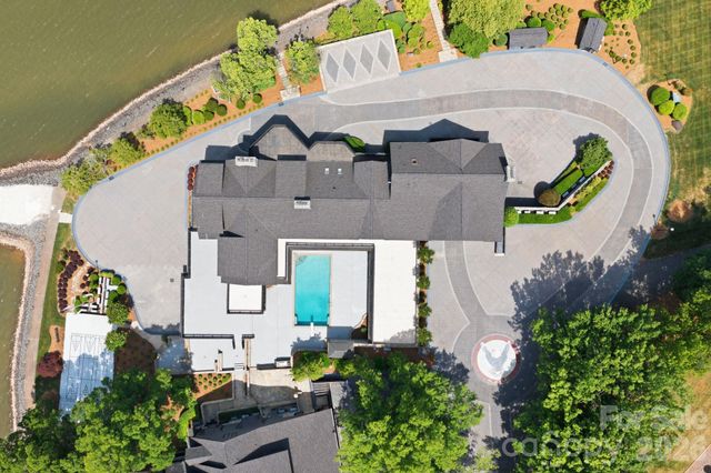 9715 Nine Eagles Lane, Charlotte, NC 28278