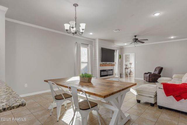 203 Saint Gaspar Street, Youngsville, LA 70592