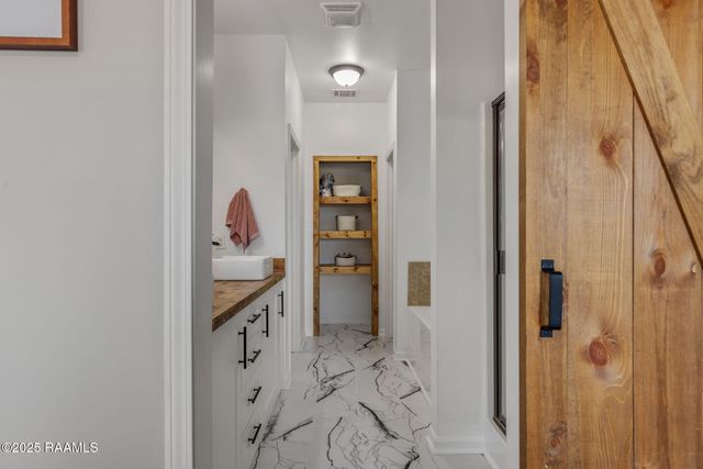 203 Saint Gaspar Street, Youngsville, LA 70592