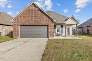 203 Saint Gaspar Street, Youngsville, LA 70592