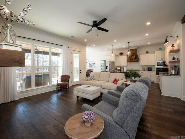 9237 Cliffside, Sherwood, AR 72120