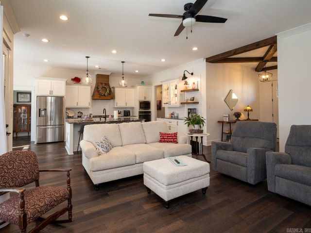 9237 Cliffside, Sherwood, AR 72120