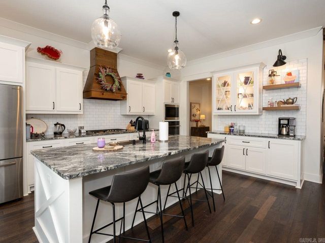 9237 Cliffside, Sherwood, AR 72120