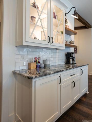 9237 Cliffside, Sherwood, AR 72120