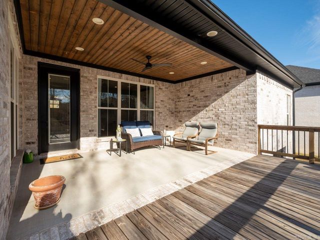 9237 Cliffside, Sherwood, AR 72120