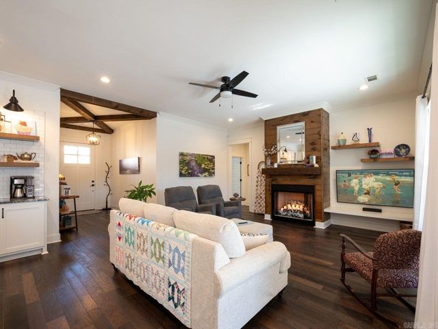 9237 Cliffside, Sherwood, AR 72120