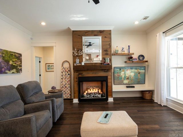 9237 Cliffside, Sherwood, AR 72120