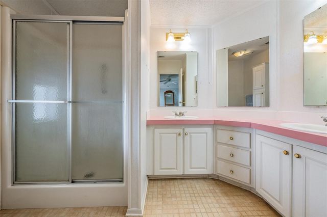 6827 S LAKE HENRY DRIVE NE, Winter Haven, FL 33881