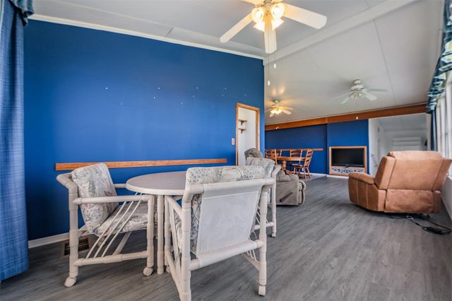 6827 S LAKE HENRY DRIVE NE, Winter Haven, FL 33881