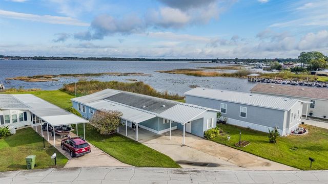 6827 S LAKE HENRY DRIVE NE, Winter Haven, FL 33881