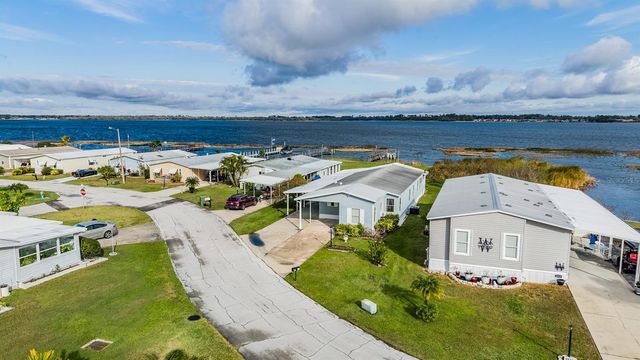 6827 S LAKE HENRY DRIVE NE, Winter Haven, FL 33881