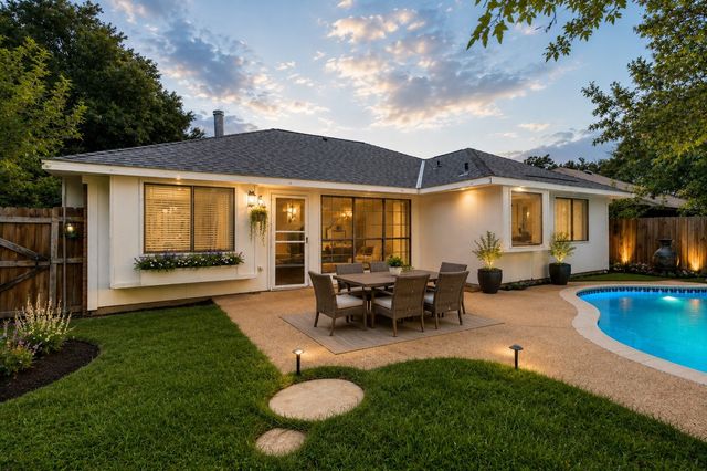 2813 Creekwood Lane, Fort Worth, TX 76123