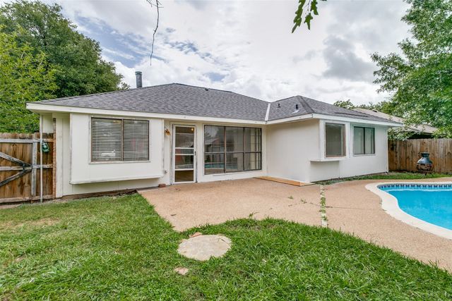 2813 Creekwood Lane, Fort Worth, TX 76123