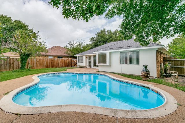 2813 Creekwood Lane, Fort Worth, TX 76123