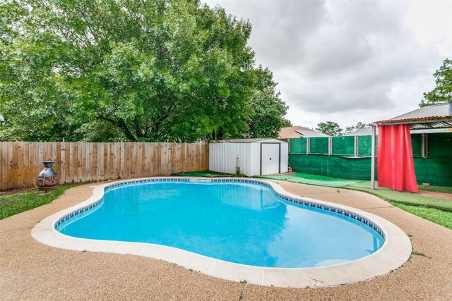 2813 Creekwood Lane, Fort Worth, TX 76123