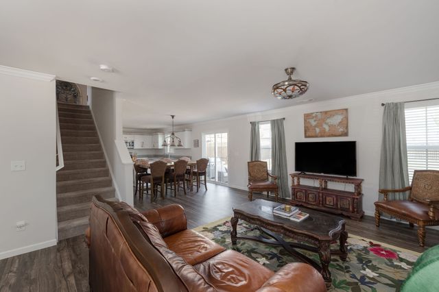 2040 Westchester Dr, Nashville, TN 37207