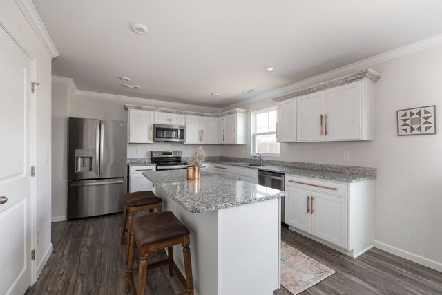 2040 Westchester Dr, Nashville, TN 37207