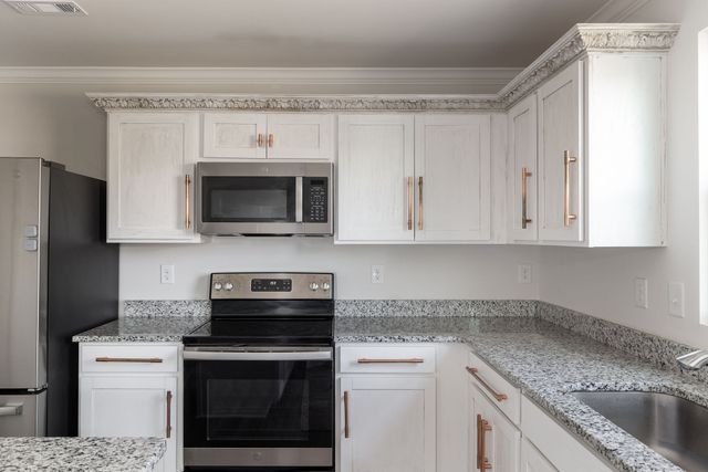 2040 Westchester Dr, Nashville, TN 37207