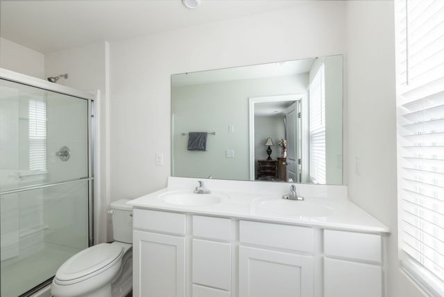 2040 Westchester Dr, Nashville, TN 37207