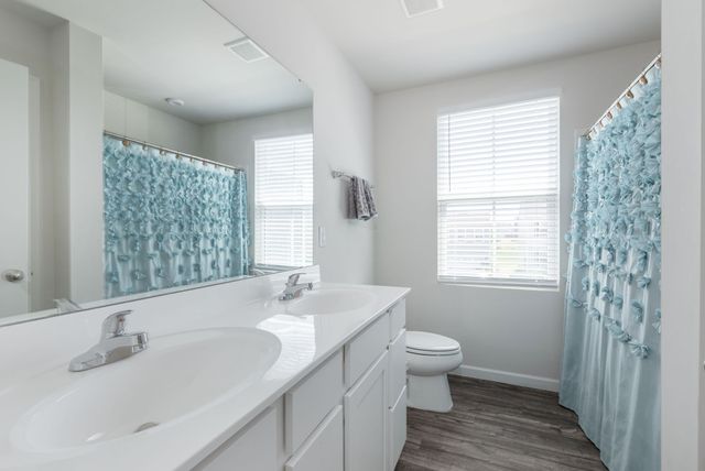 2040 Westchester Dr, Nashville, TN 37207