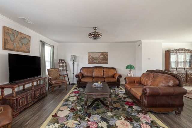 2040 Westchester Dr, Nashville, TN 37207