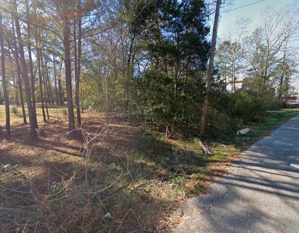 939 Avenue J Pl, Conroe, TX 77301