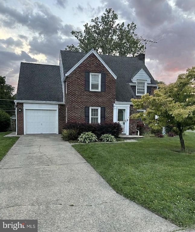 3540 STOUDTS FERRY BRIDGE, Reading, PA 19605