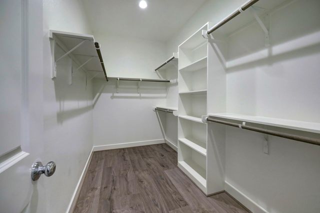 2319 Silva Park Lane, Houston, TX 77091
