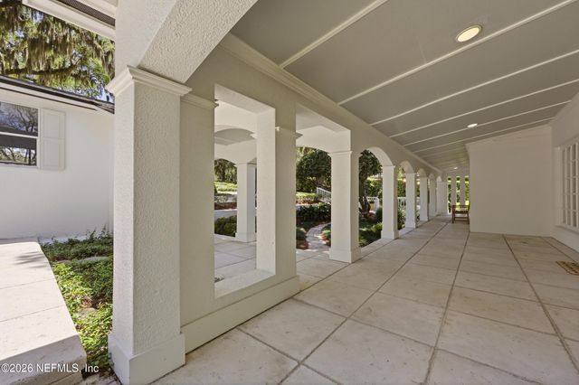 4422 MCGIRTS Boulevard, Jacksonville, FL 32210