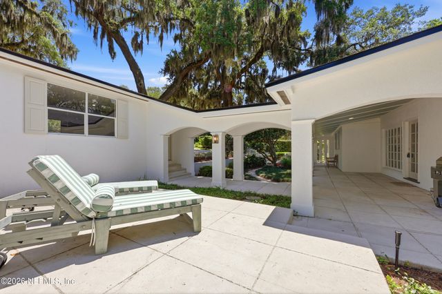 4422 MCGIRTS Boulevard, Jacksonville, FL 32210