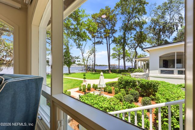 4422 MCGIRTS Boulevard, Jacksonville, FL 32210