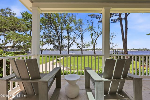 4422 MCGIRTS Boulevard, Jacksonville, FL 32210