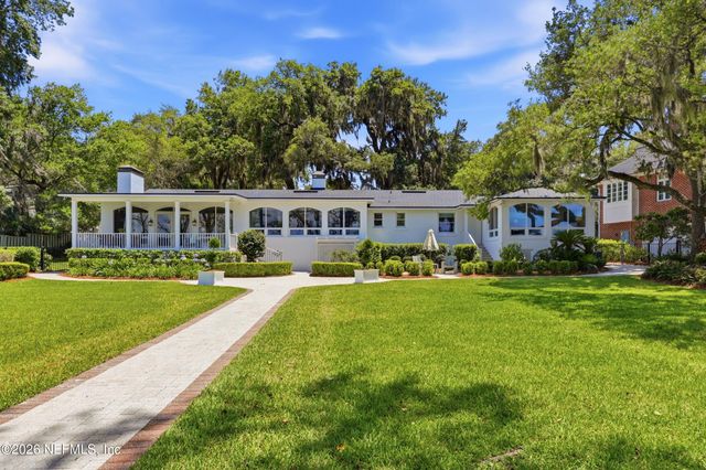4422 MCGIRTS Boulevard, Jacksonville, FL 32210