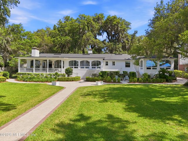 4422 MCGIRTS Boulevard, Jacksonville, FL 32210