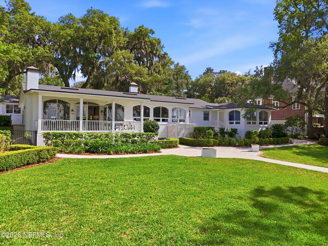 4422 MCGIRTS Boulevard, Jacksonville, FL 32210