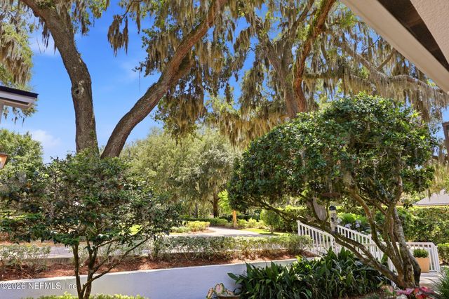 4422 MCGIRTS Boulevard, Jacksonville, FL 32210