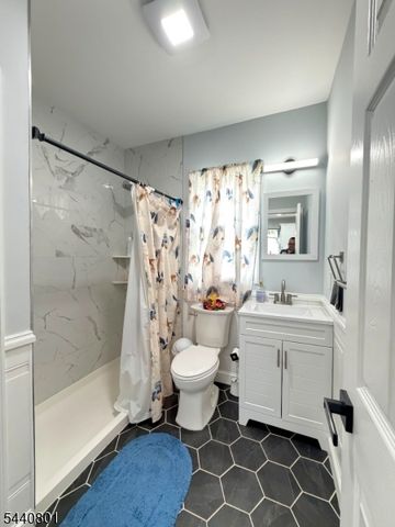 273 Avenel St, Woodbridge Twp., NJ 07001