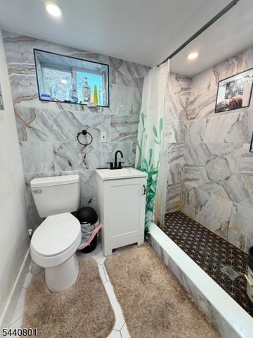 273 Avenel St, Woodbridge Twp., NJ 07001
