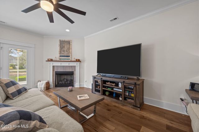 43 Westminster Way, Hampstead, NC 28443