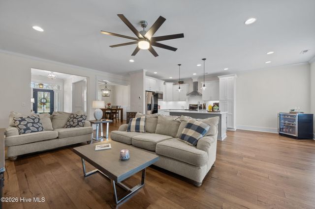 43 Westminster Way, Hampstead, NC 28443