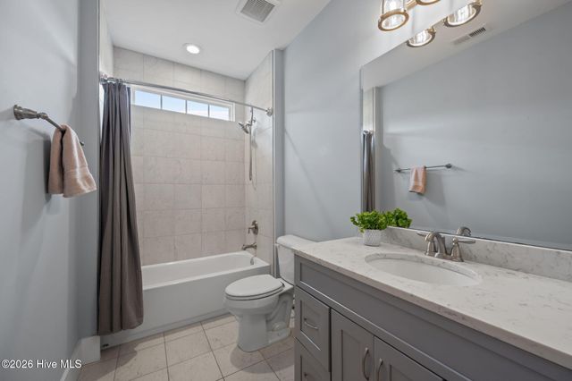 43 Westminster Way, Hampstead, NC 28443