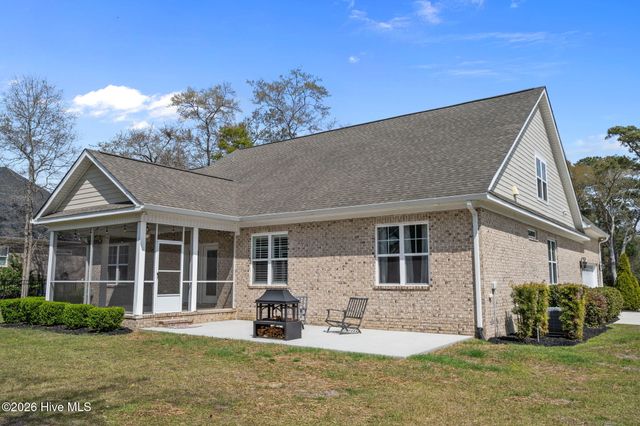 43 Westminster Way, Hampstead, NC 28443